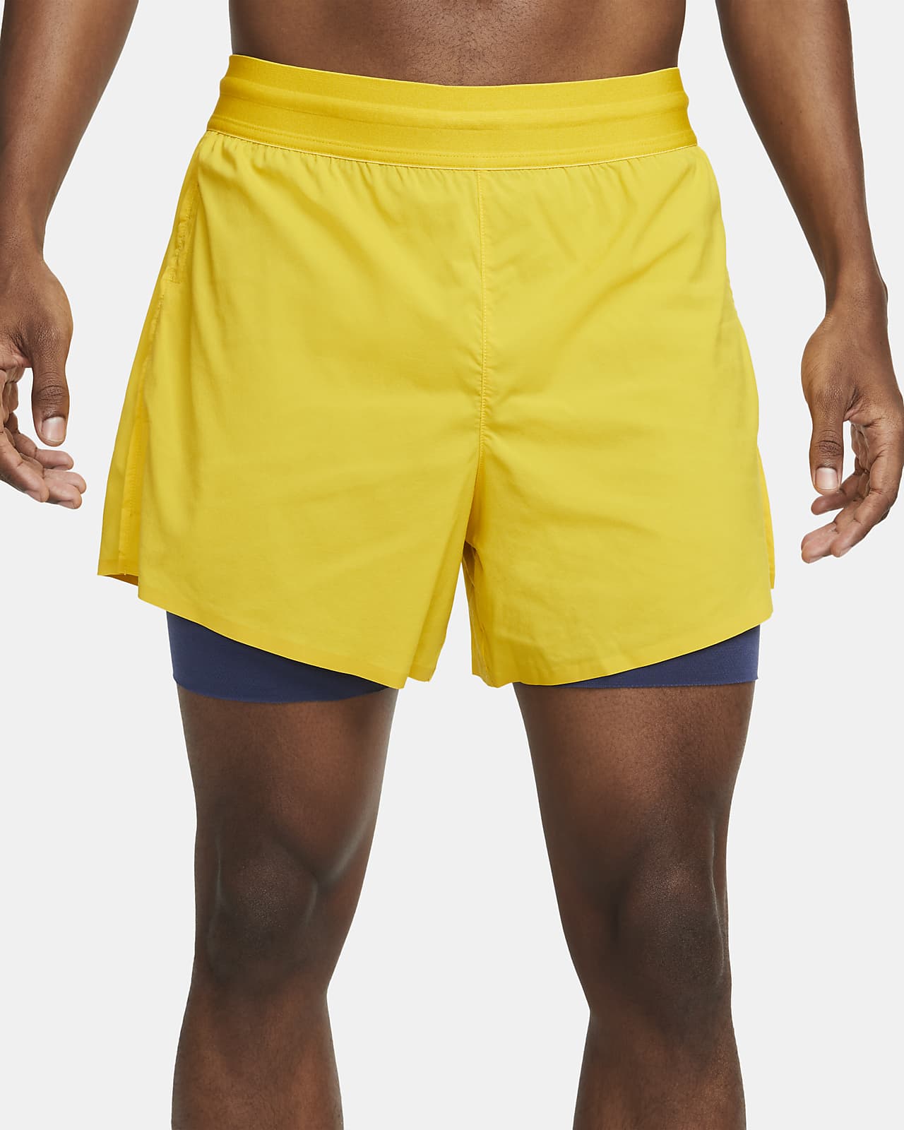 Nike Yoga HotYogaShorts für Herren. Nike BE