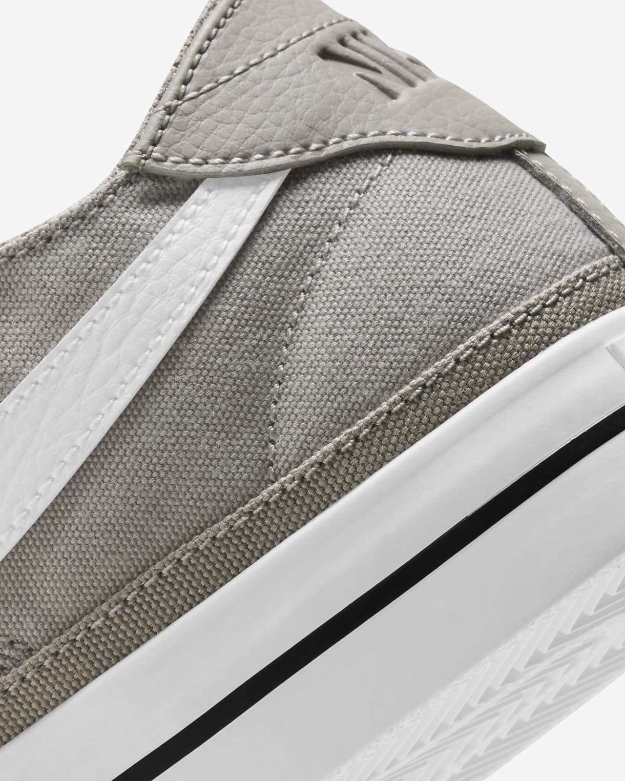 Calzado para hombre Nike Court Legacy Canvas. Nike MX