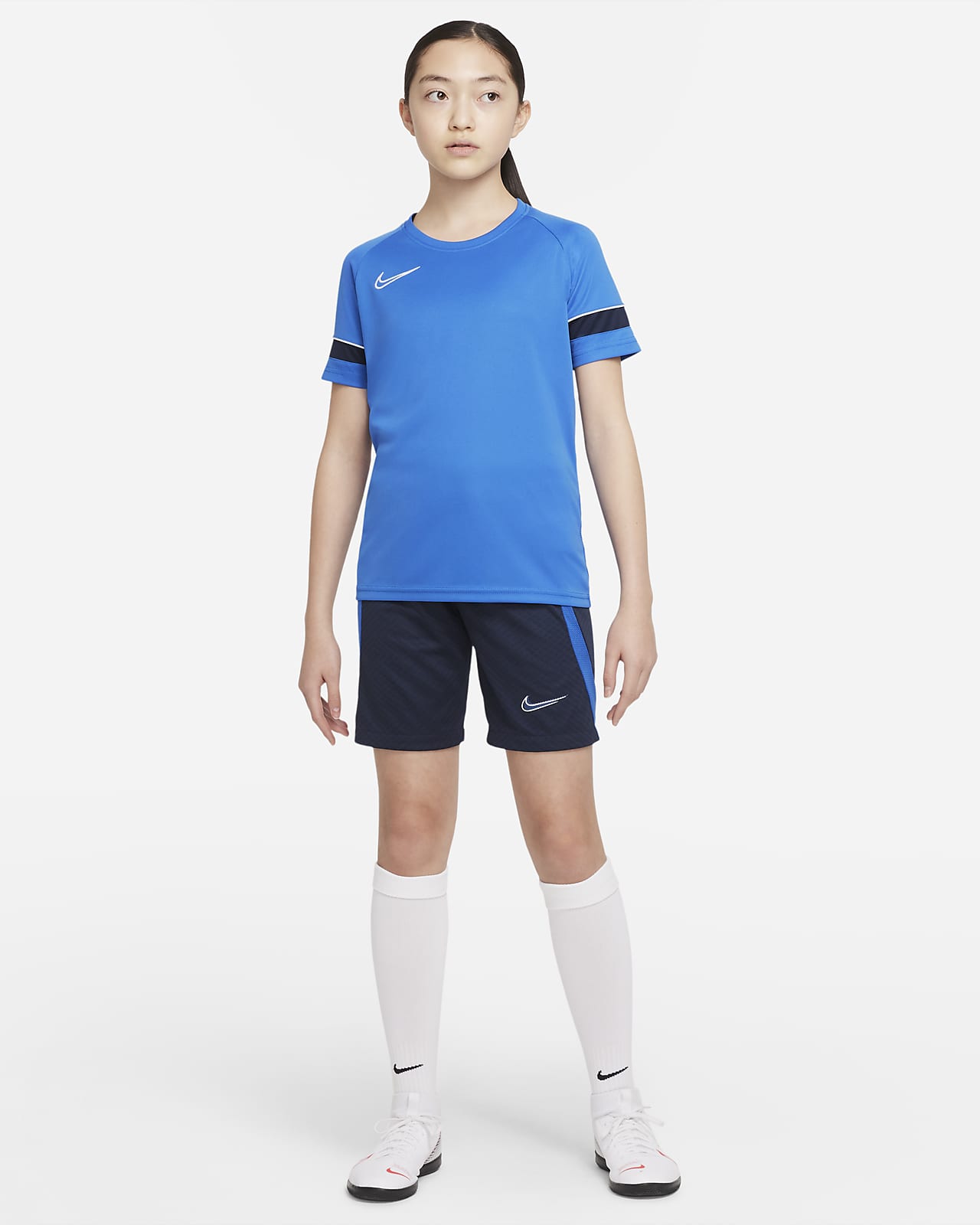 Nike DriFIT Strike Older Kids' Football Shorts. Nike AE