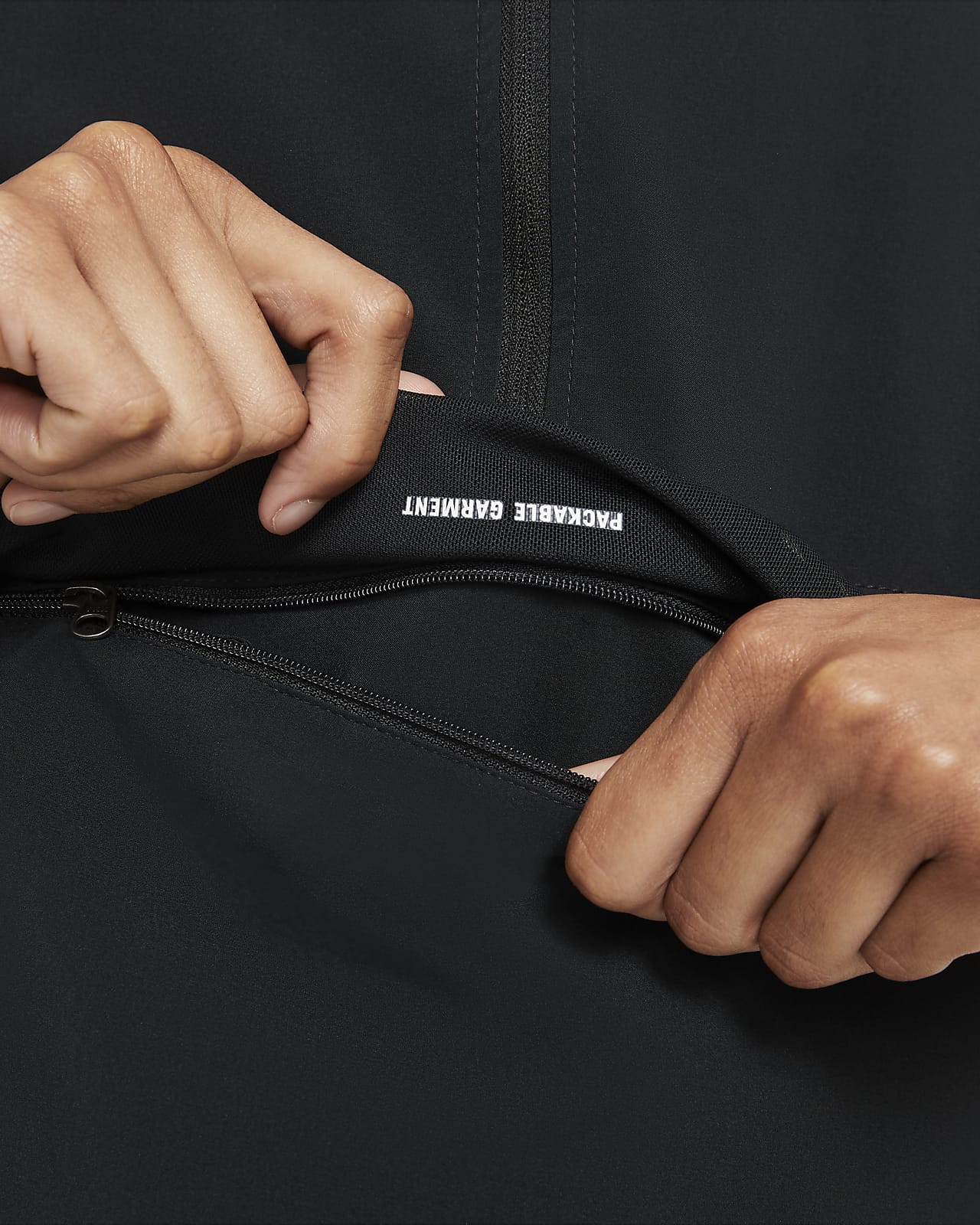 nike packable windbreaker