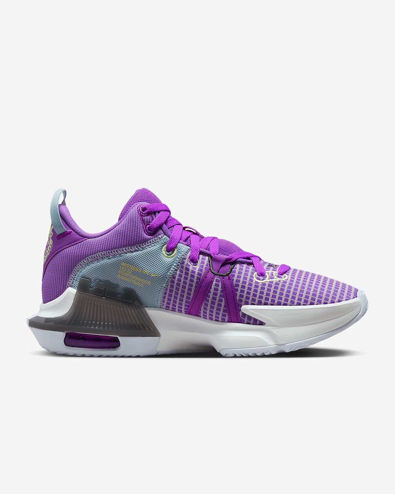 LeBron Witness 7 EP Basketball Shoes. Nike ID