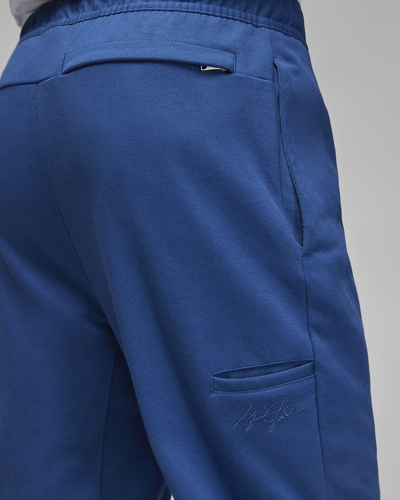 Jordan Essentials Men's Warm-Up Trousers. Nike SA