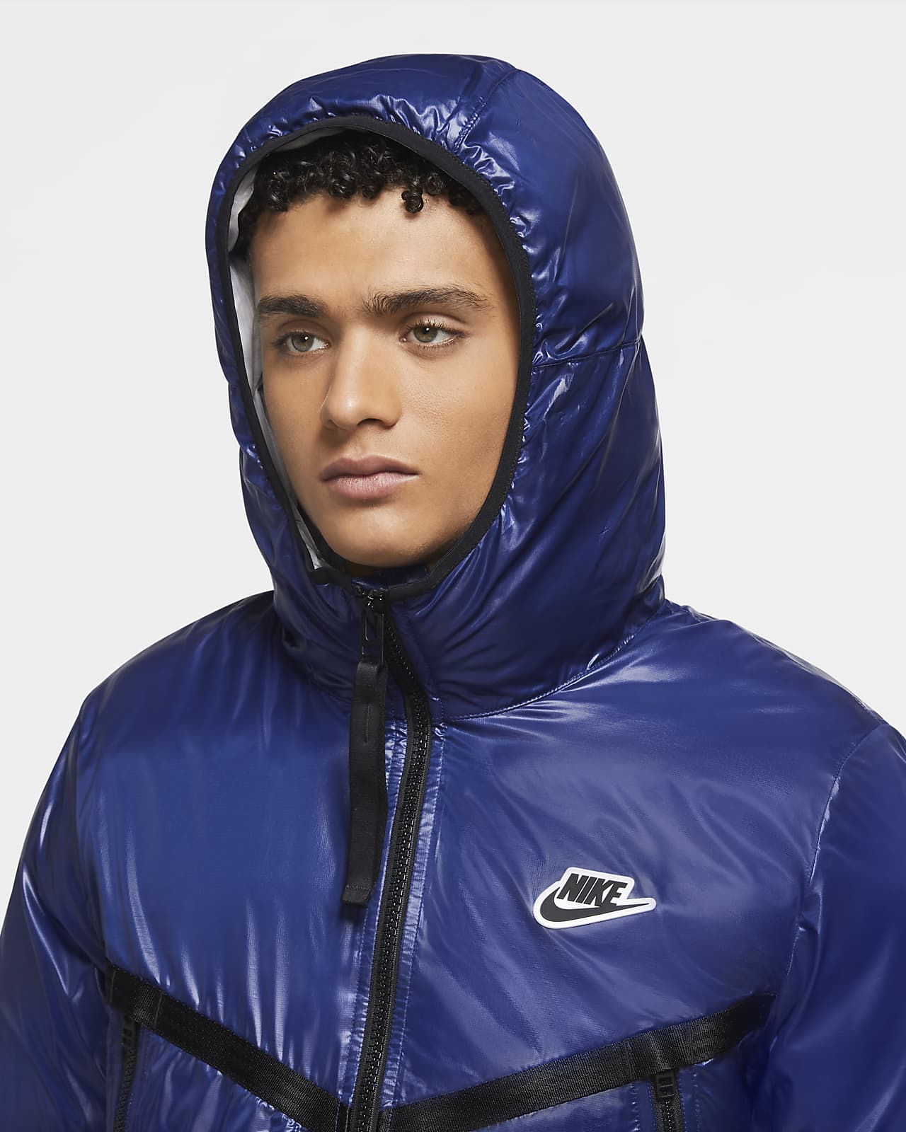 nike windrunner synthetic fill hooded jacket