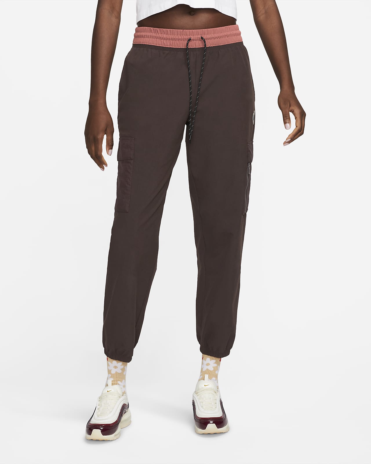 Nike Sportswear Pantalón de tejido Woven y funcionalidad deportiva - Mujer. Nike ES