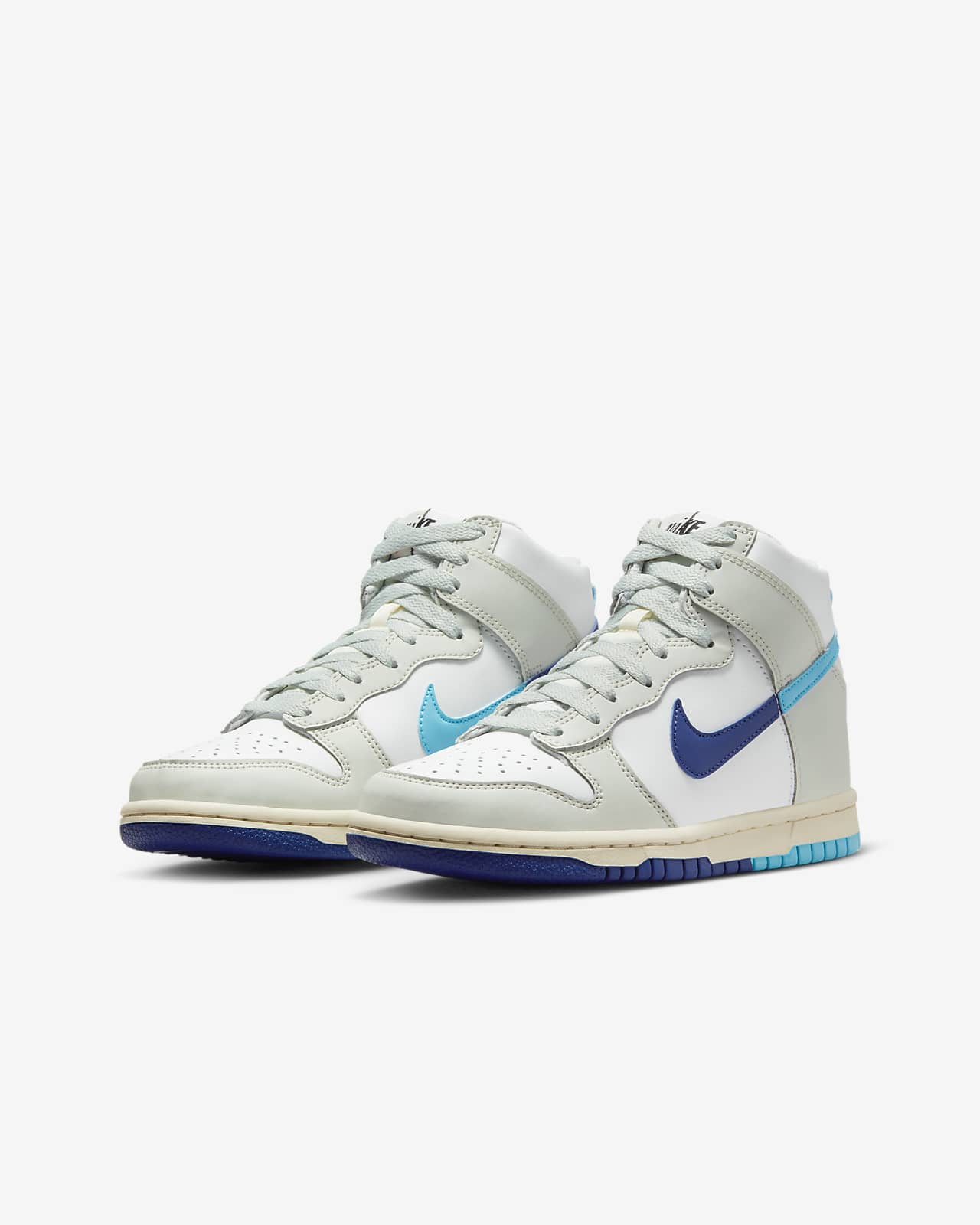 Nike Dunk High SE Older Kids' Shoes. Nike LU