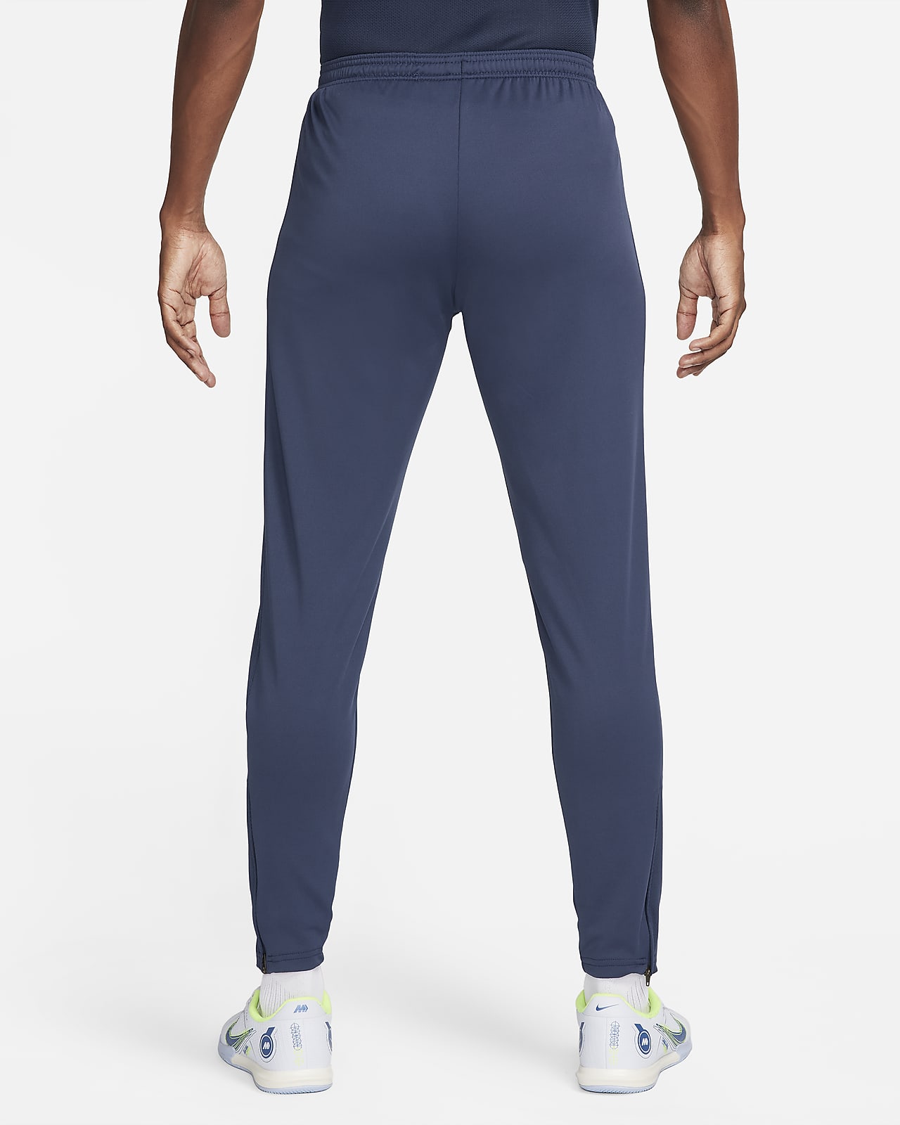 Nike Men's Training Pants.