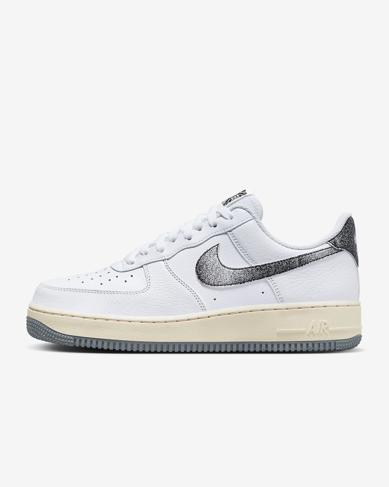 Nike Air Force 1 '07 Men's Shoes.