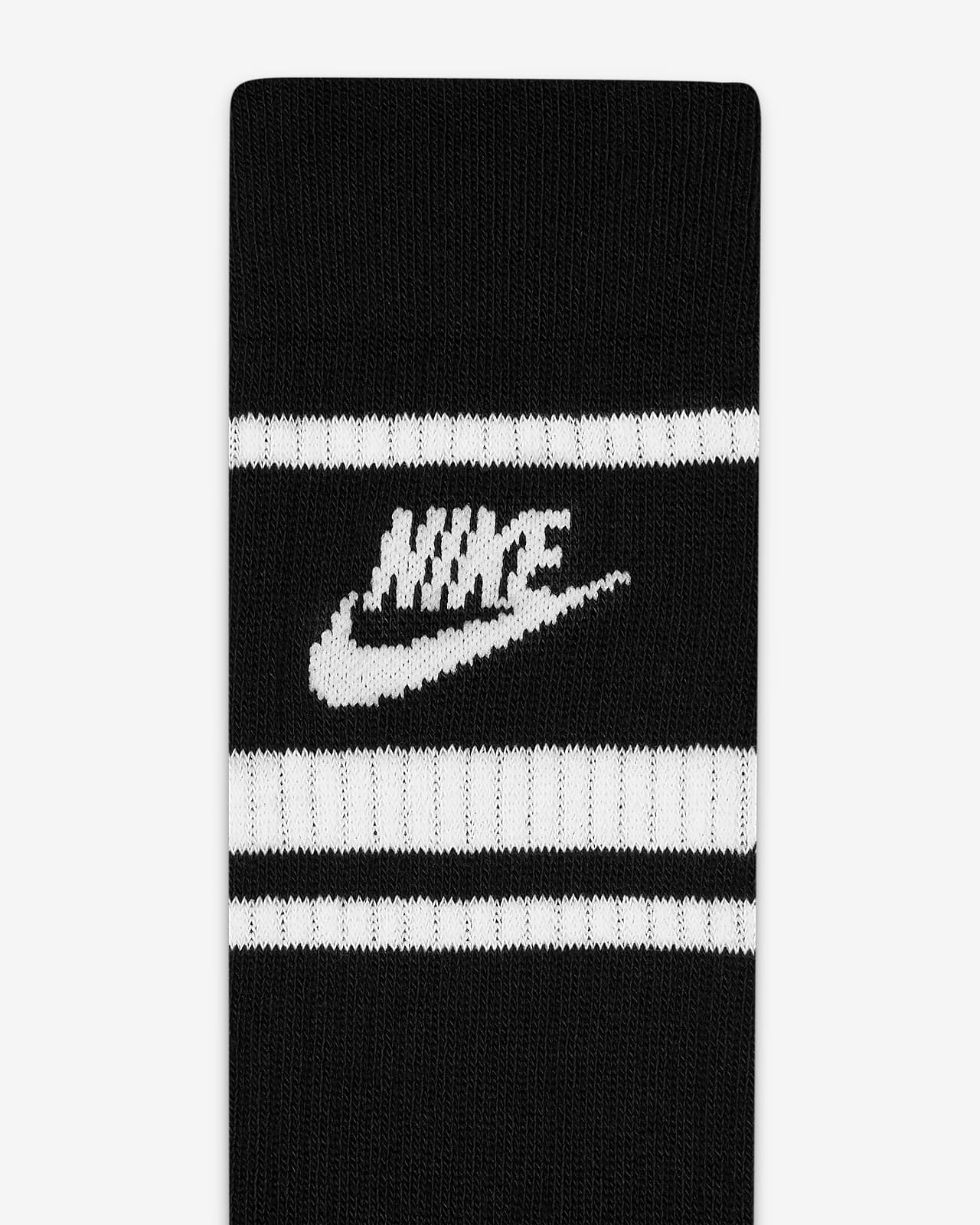 Nike Sportswear Everyday Essential Crew Socks (3 Pairs). Nike AU