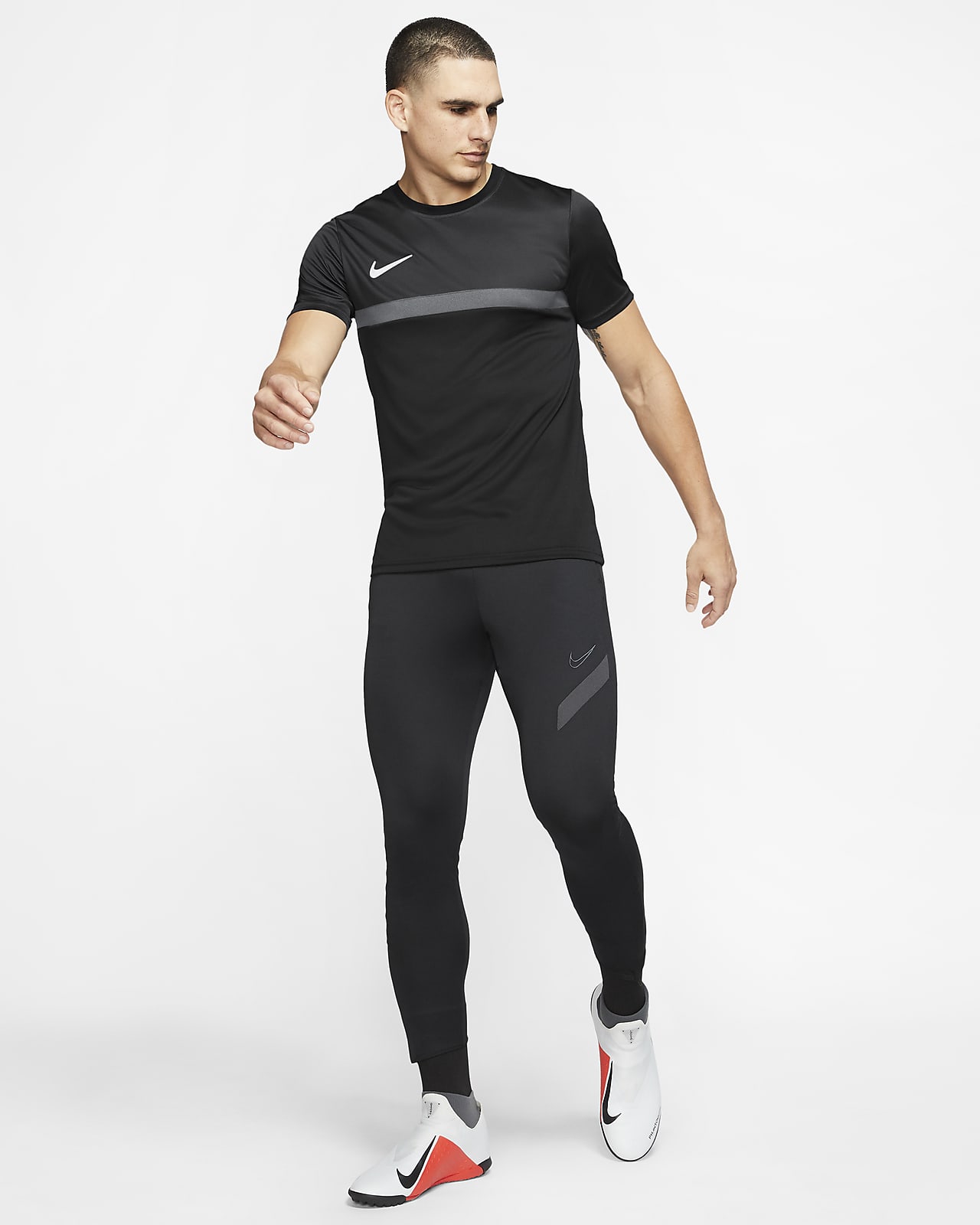Nike Dri-FIT Academy Pro Men's Short 