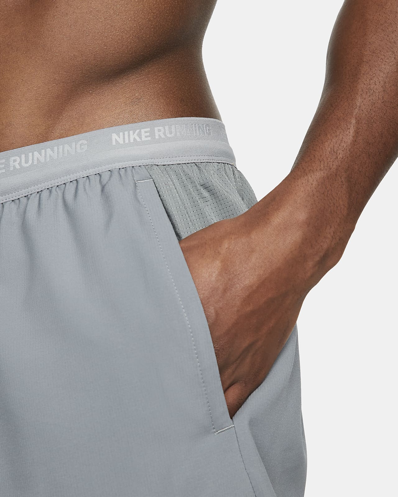 Short de running 2-en-1 18 cm Dri-FIT Nike Stride pour homme