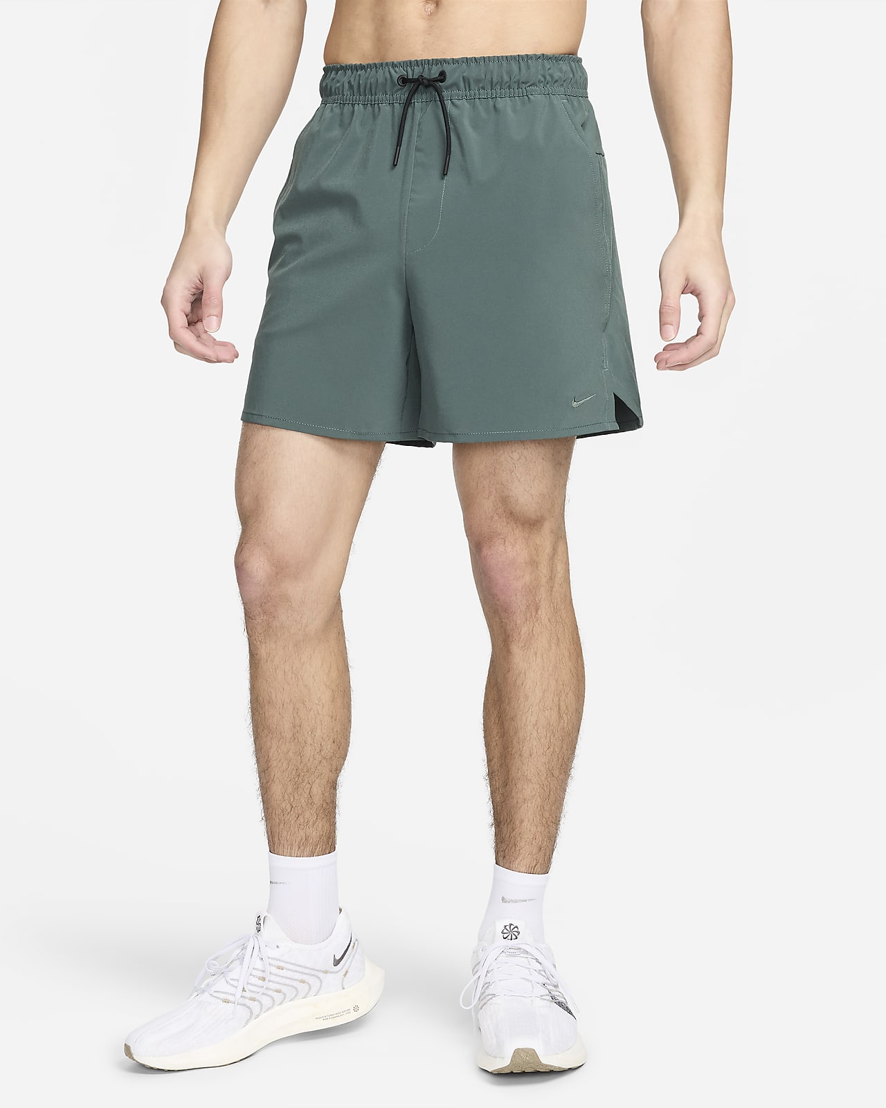 Shorts versátiles sin forro Dri-FIT de 13 cm para hombre Nike Unlimited