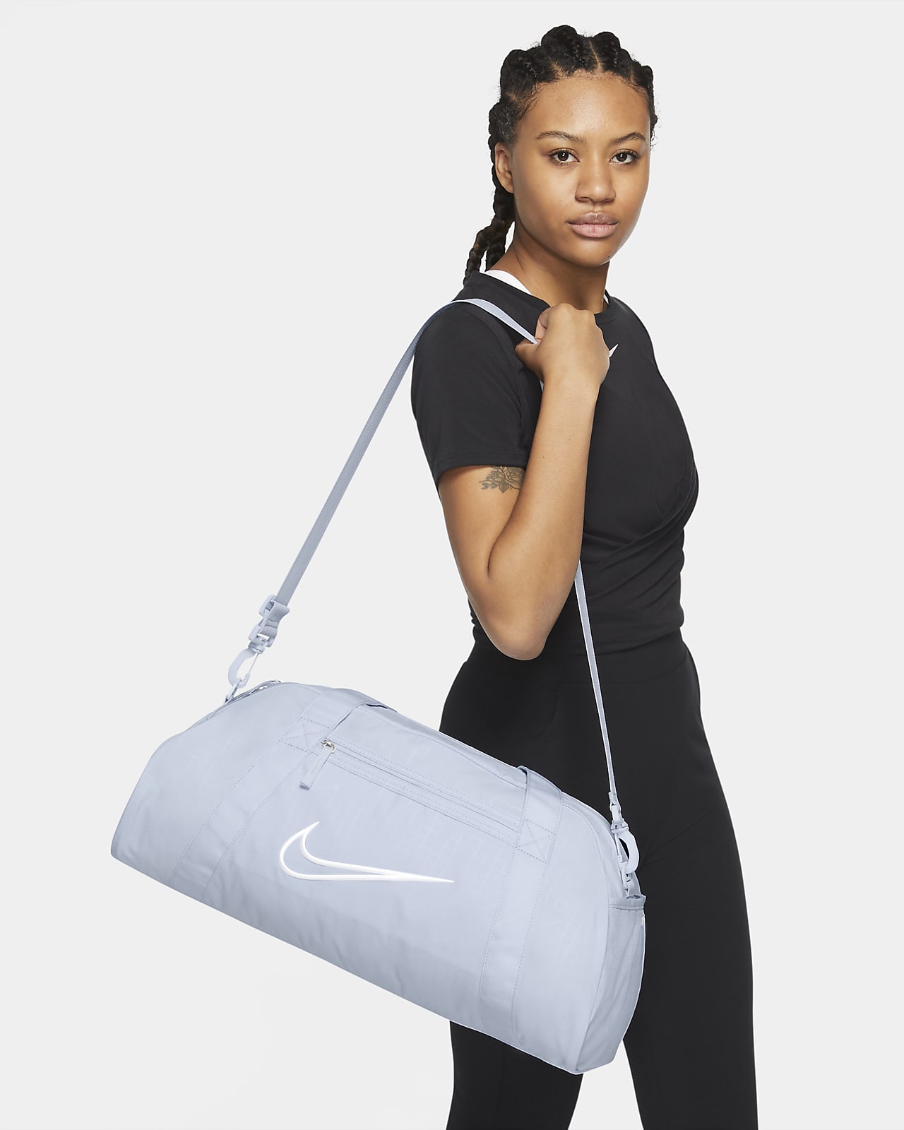 Nike Gym Club Bag (24L). ID
