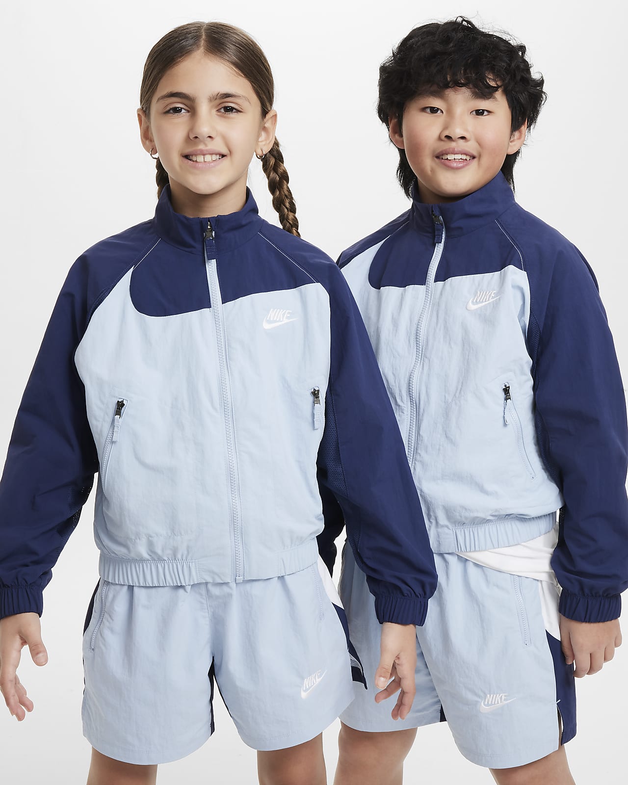 Chamarra de cierre completo de tejido Woven para niños talla grande Nike Sportswear Amplify