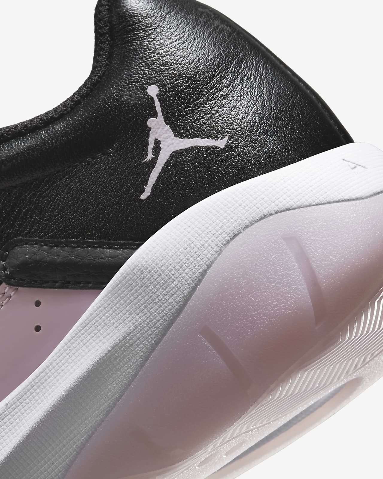 Air Jordan 11 CMFT Low Damesschoenen. Nike BE