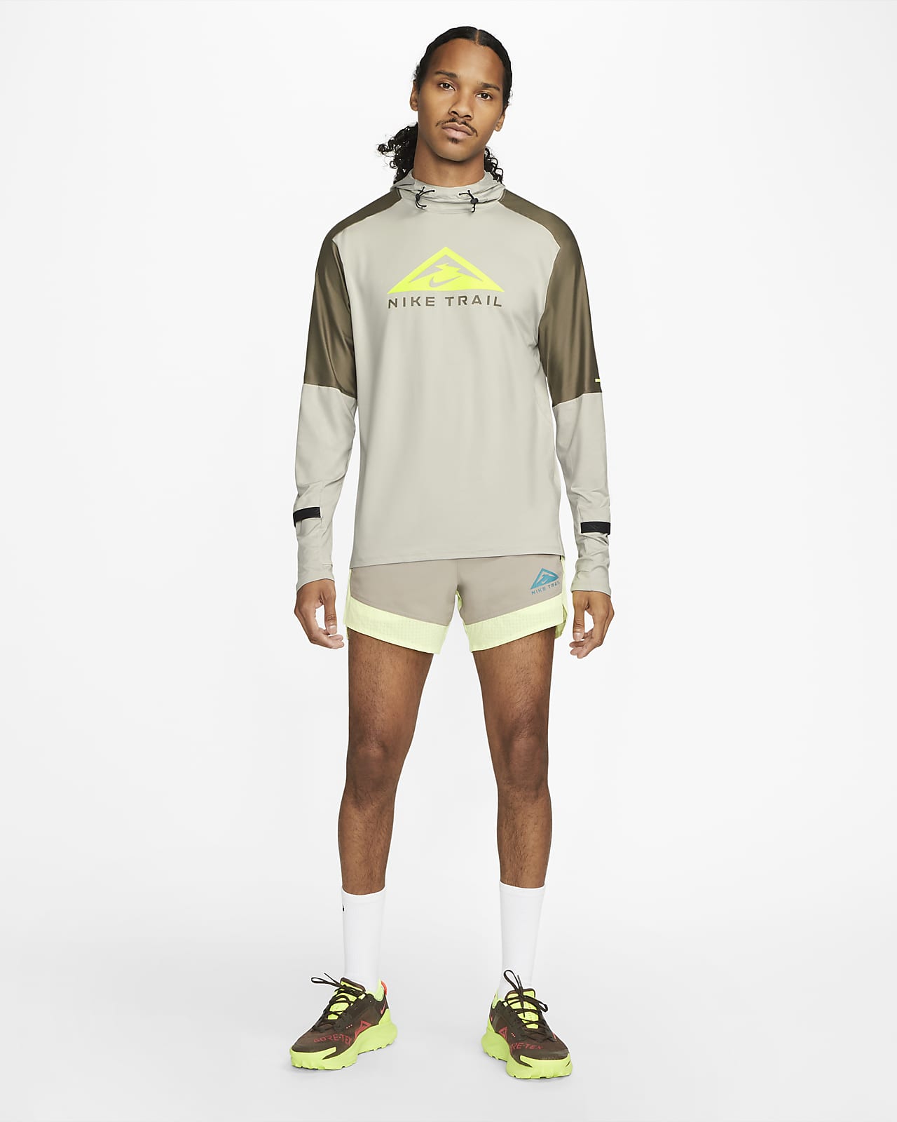 Sudadera con gorro de trail running para hombre Nike Dri-FIT Trail. Nike MX
