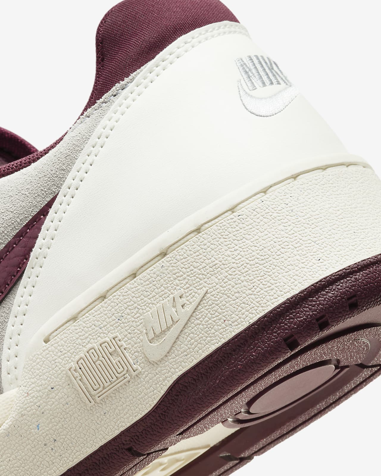 Men's nike best sale burgundy shoes