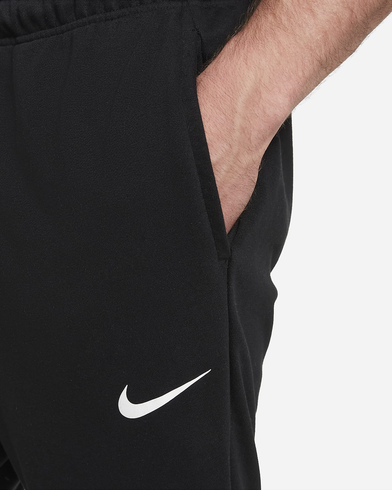 Nike Dri-FIT Men's Tapered Training Trousers. Nike IE