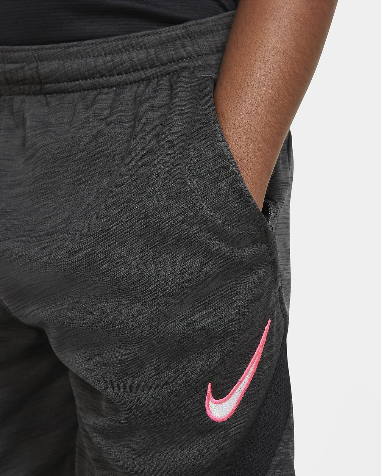 nike football shorts with pockets