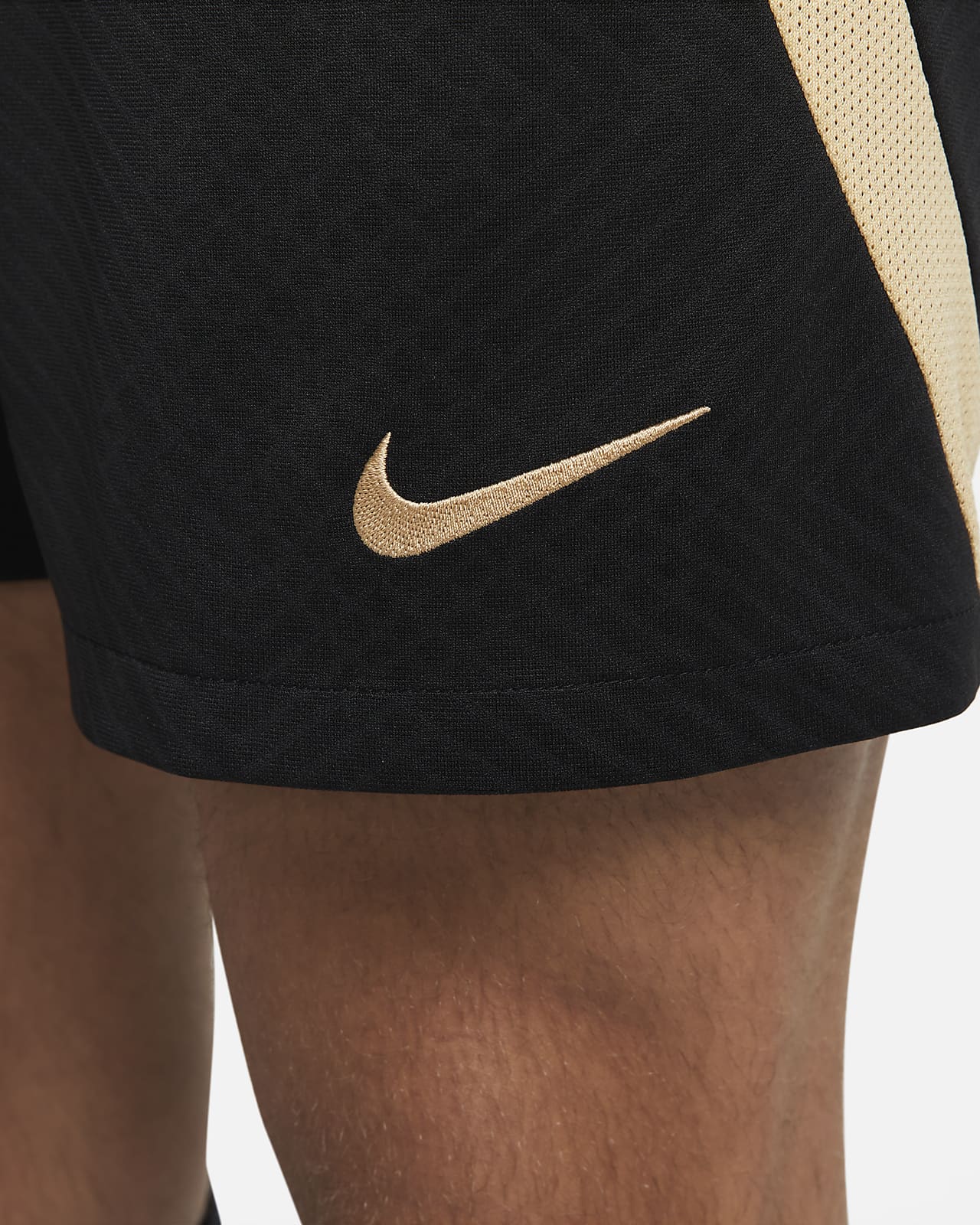 Chelsea FC Strike Nike Men's Dri-Fit Knit Soccer Shorts in Black, Size: XL | DN2806-010