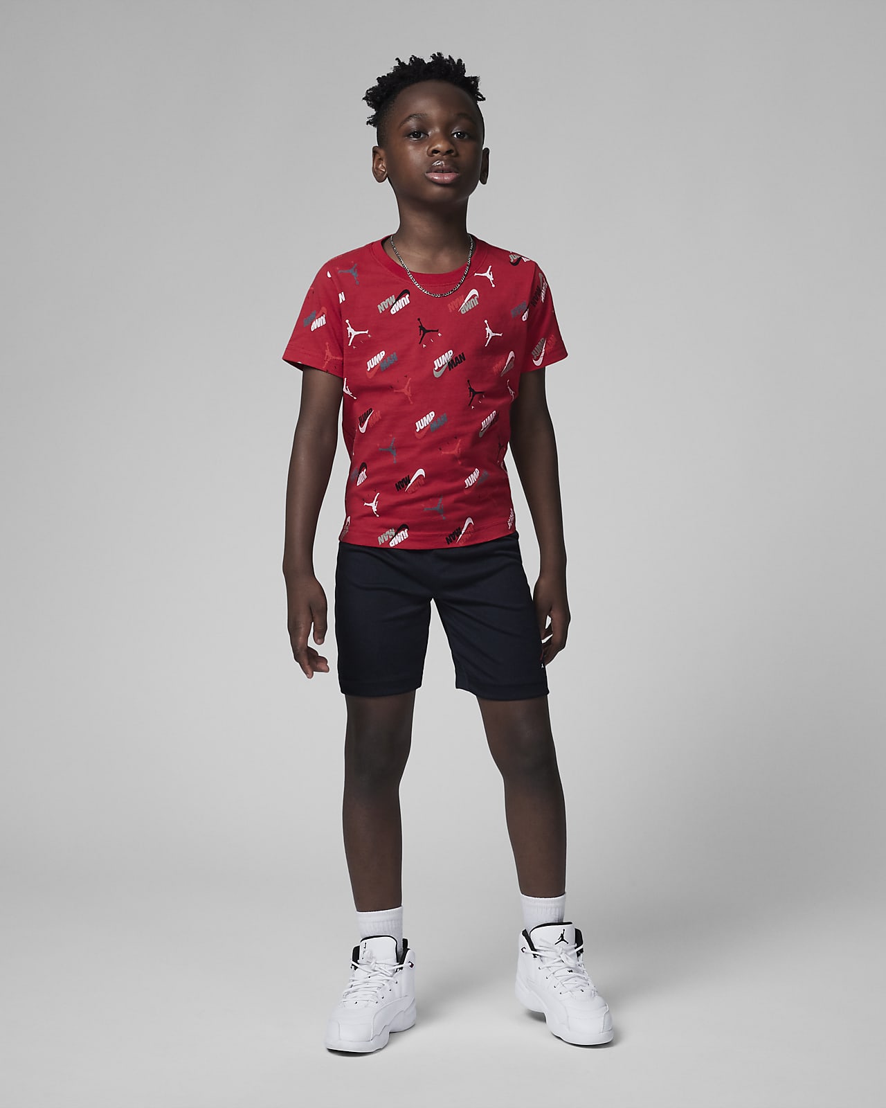Jordan Little Kids' T-Shirt and Mesh Shorts Set. Nike.com