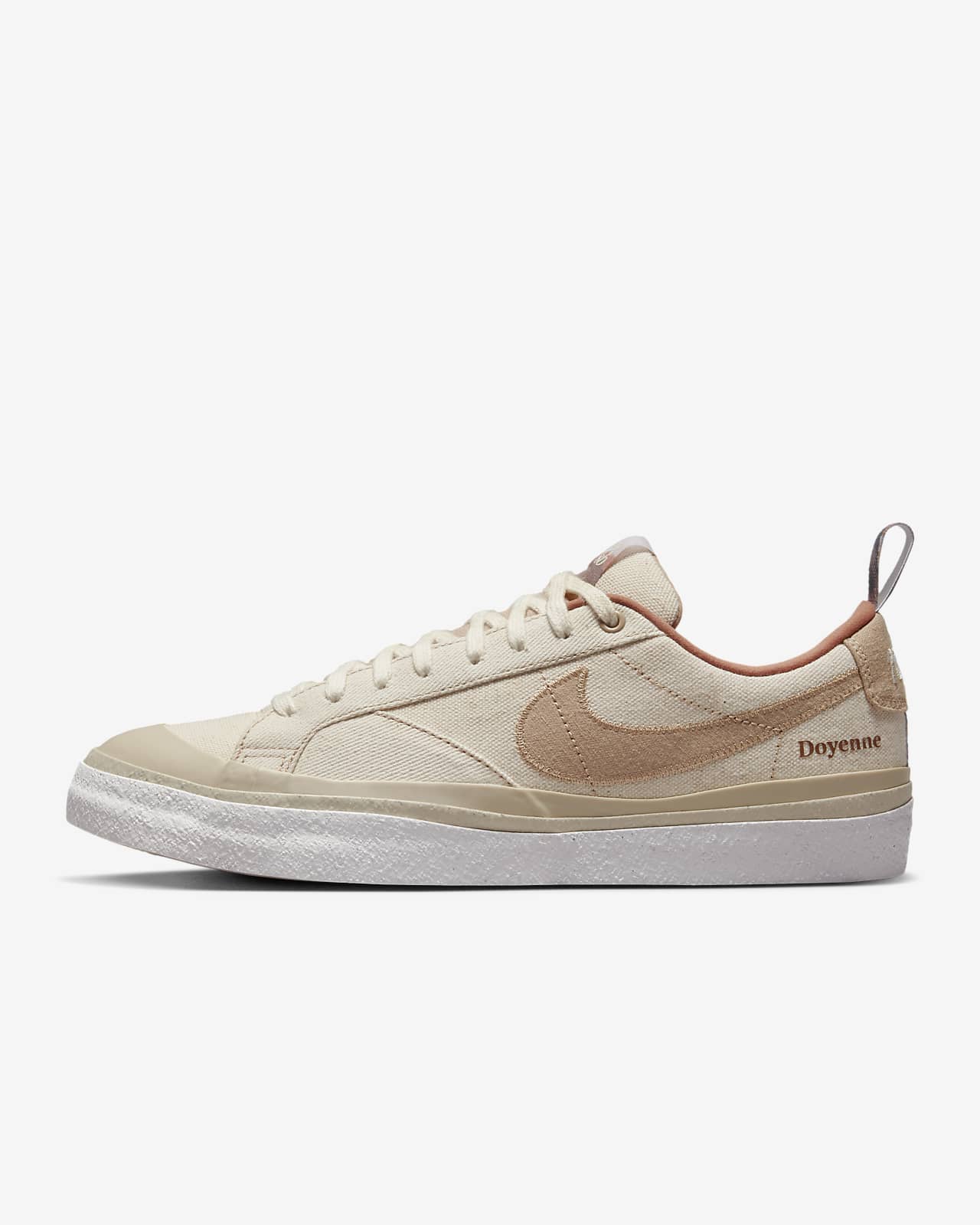 Nike SB Blazer 低筒 x Doyenne 滑板鞋
