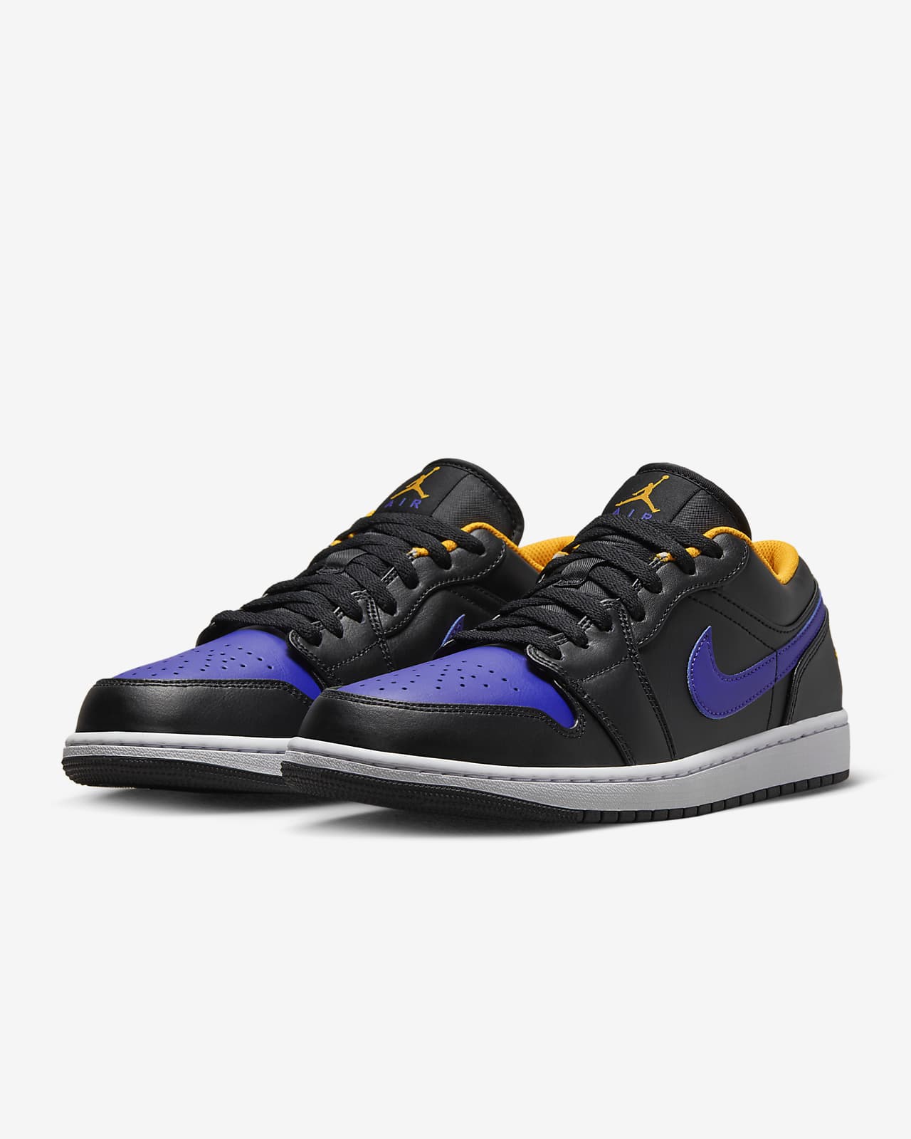 Air Jordan 1 Low Men's Shoes. Nike LU