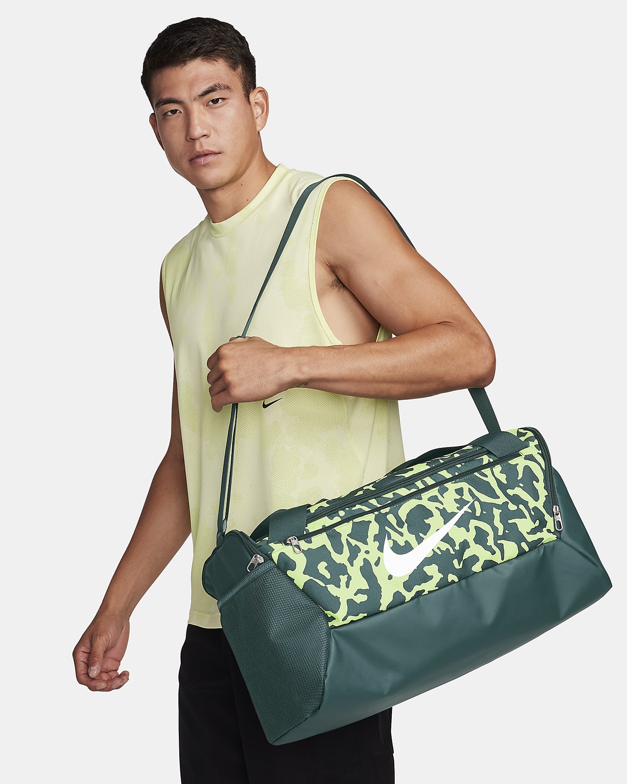 Nike Brasilia Duffel Bag (Small, 41L). Nike LU