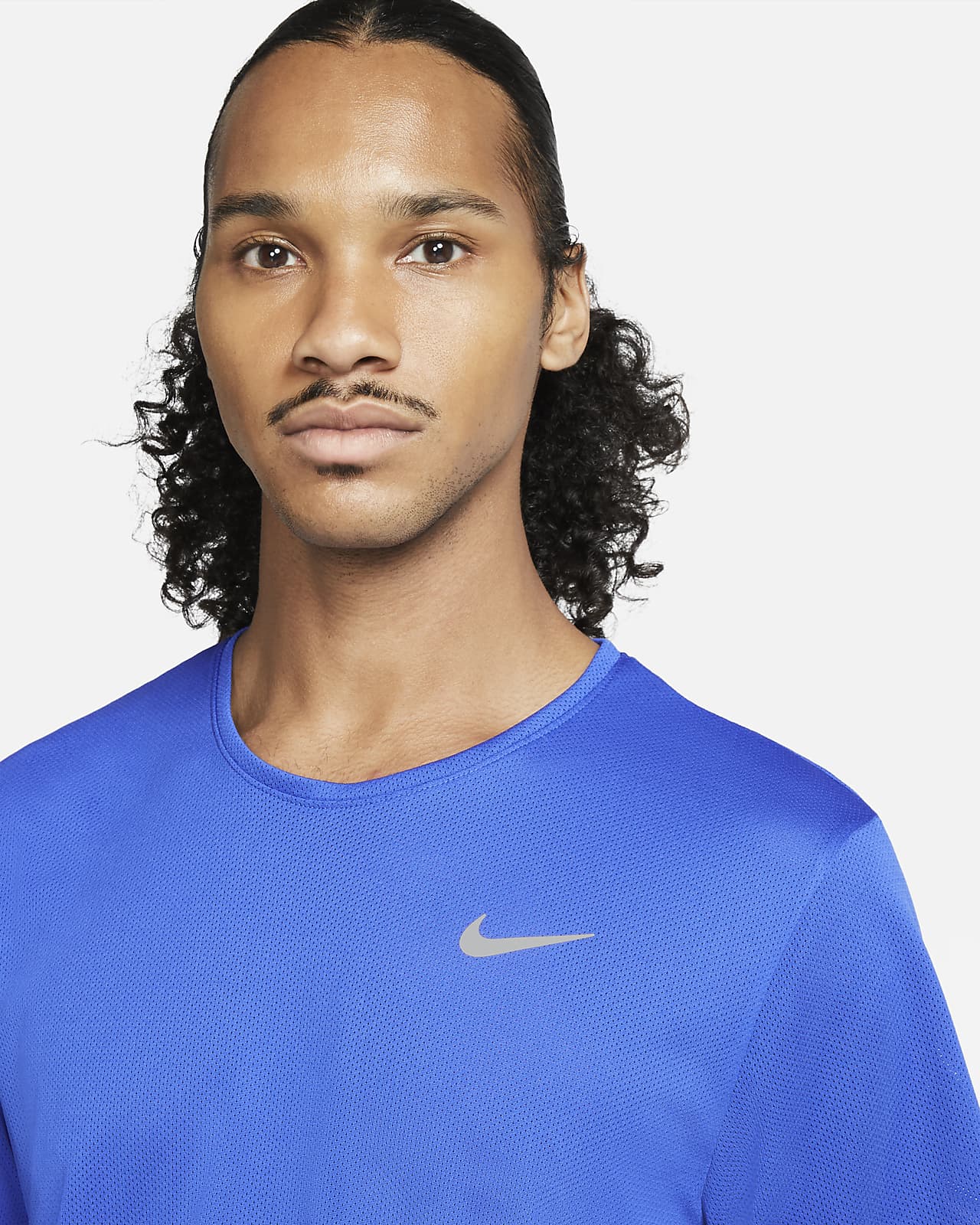 nike blue running top