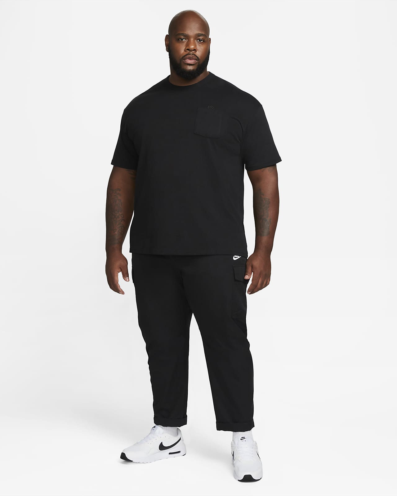 Nike Sportswear Premium Essentials Men's Pocket T-Shirt. Nike IL