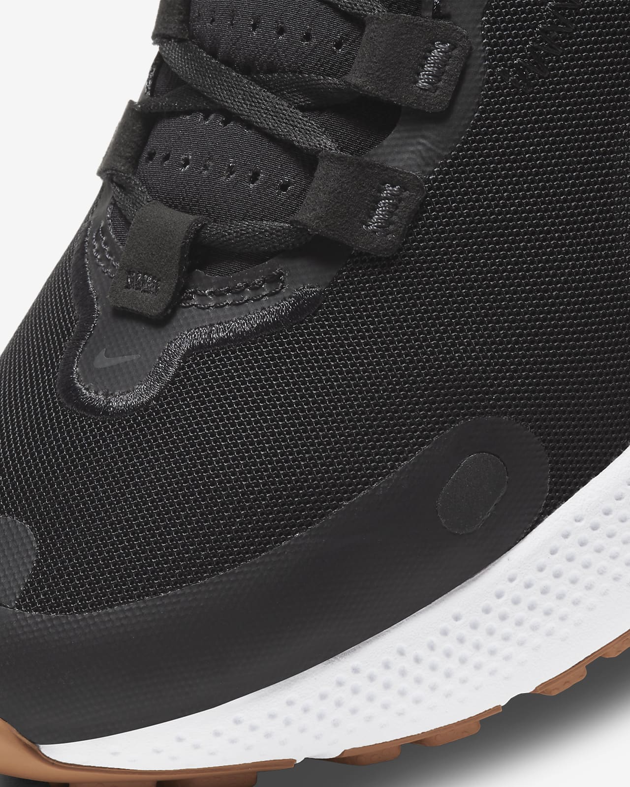 nike running escape run sneakers in white and gold