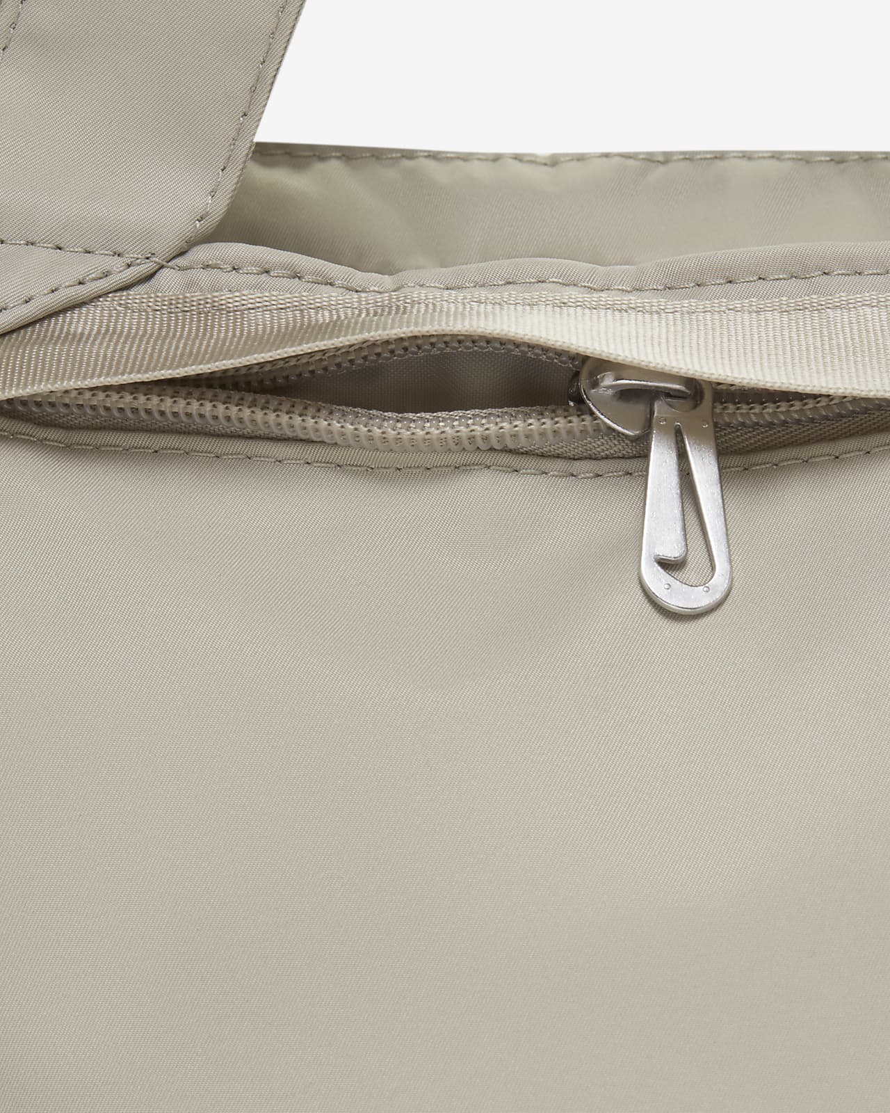 Nike Sportswear Futura Luxe Women's Tote (10L). Nike NL