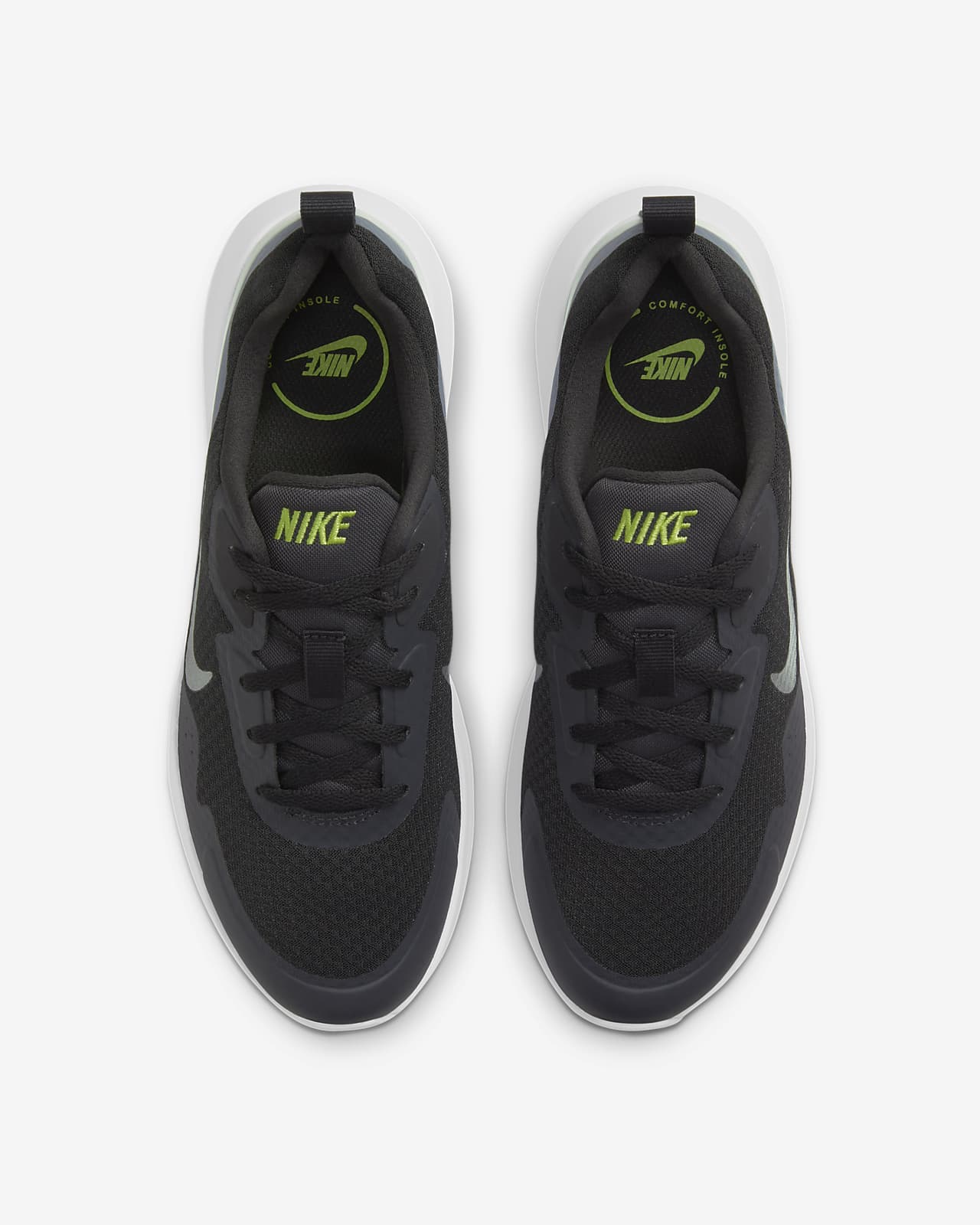 all black nike girl shoes