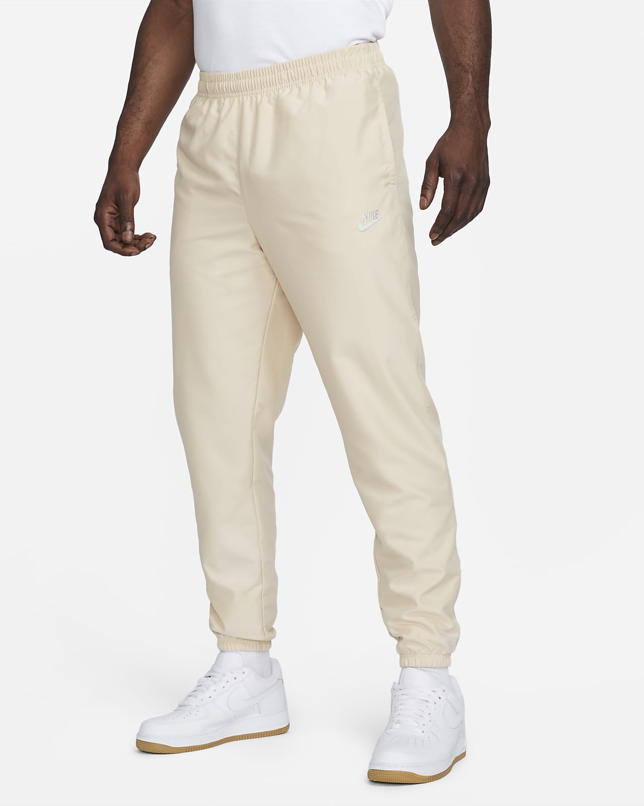 Tengo una clase de ingles puerta Ewell Pantaloni in tessuto Nike Sportswear – Uomo. Nike IT