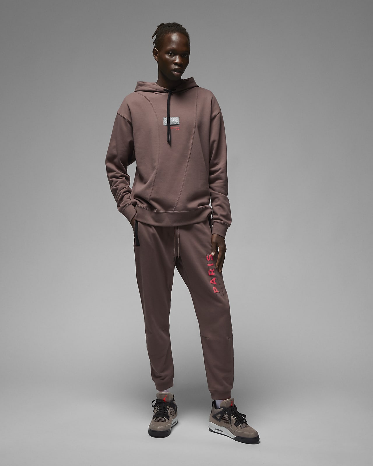Paris Saint-Germain Men's Pullover Hoodie. Nike GB