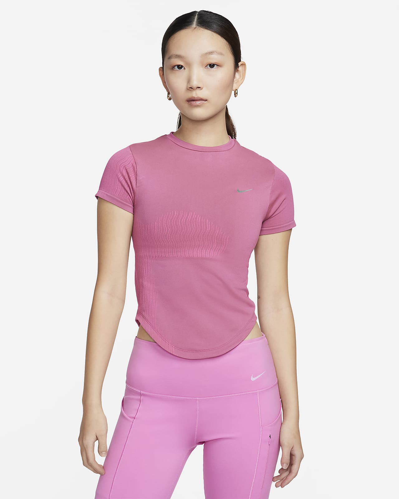 Nike Running Division 女款 Dri-FIT ADV 短袖跑步上衣