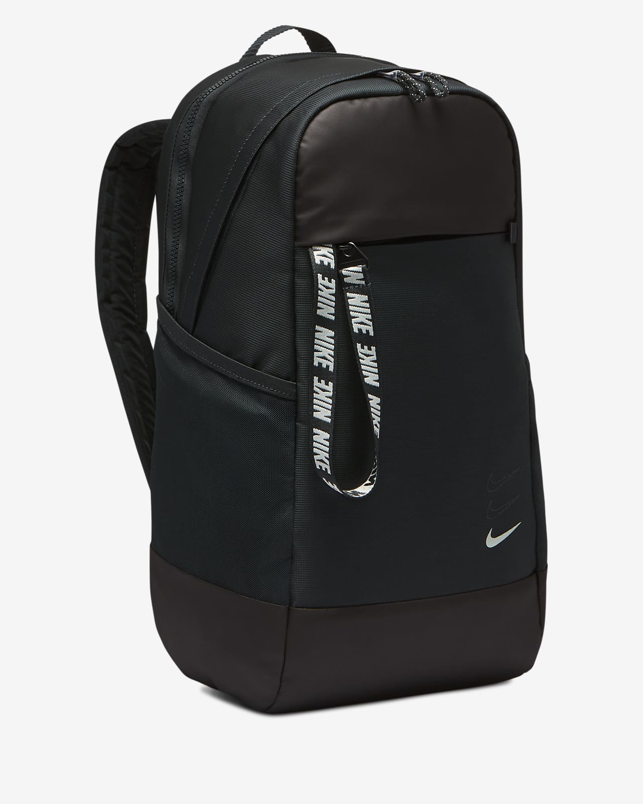 Nike Sportswear Essentials Backpack.