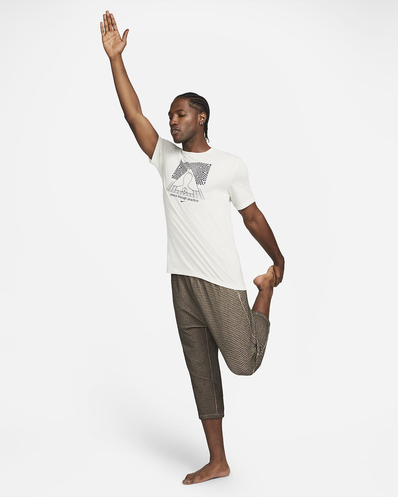 temperament Storen Rust uit Nike Yoga Men's 3/4-Length Pants. Nike.com