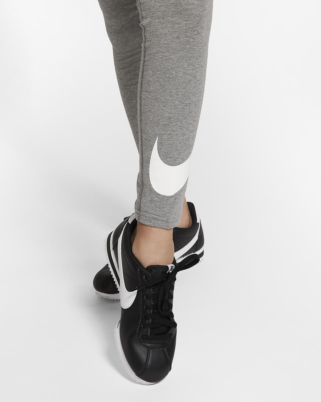 Nike Sportswear Favourites Older Kids' (Girls') Leggings. Nike SI