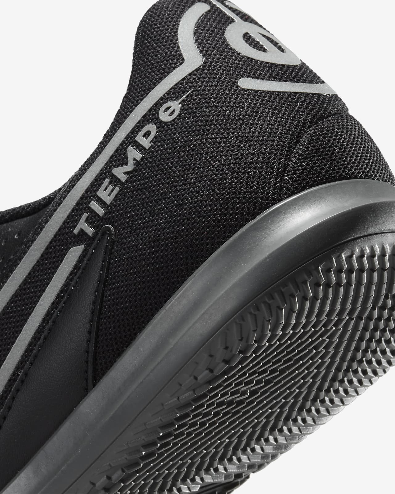 nike legend 7 club ic