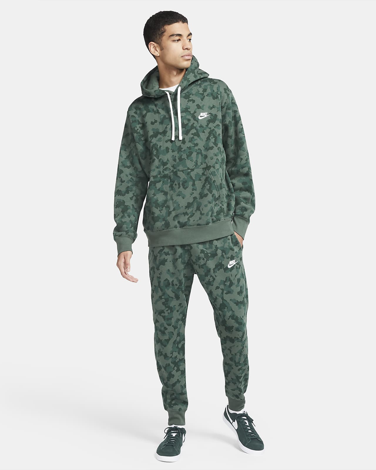 mens nike club jogger