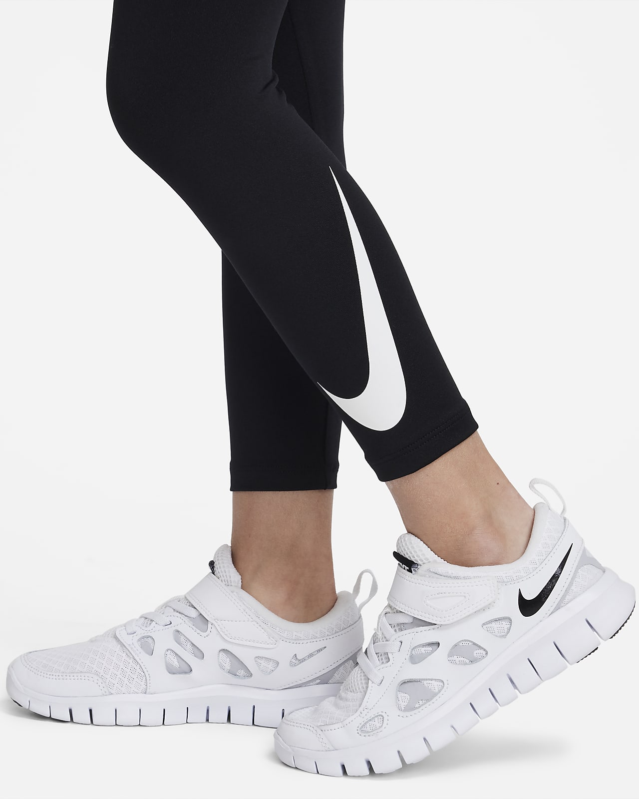 Leggings com Swoosh Nike Dri-FIT Essentials para criança. Nike PT