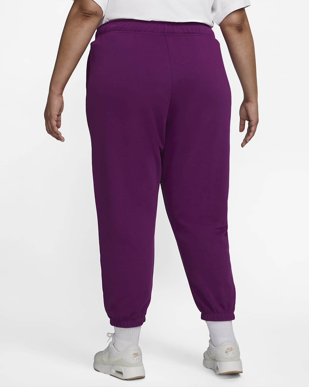 Nike Sportswear Club Fleece Women's Mid-Rise Oversized Sweatpants (Plus Size).  Nike.com