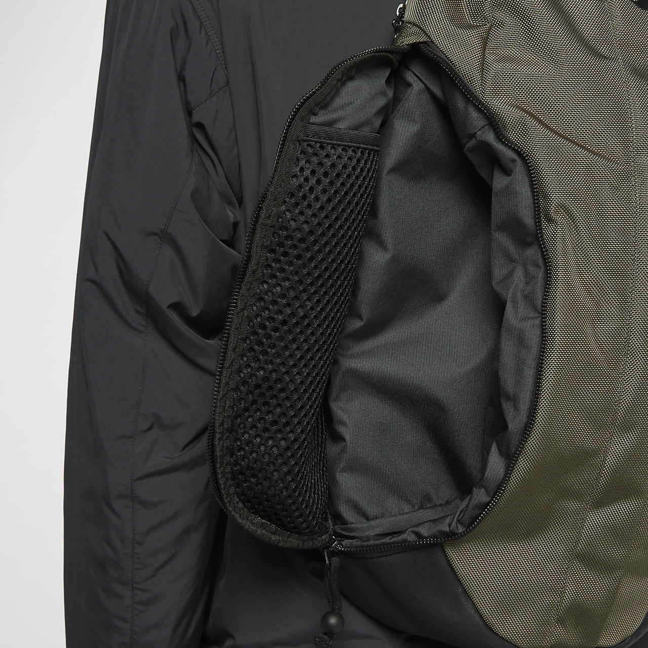 nike slim backpack