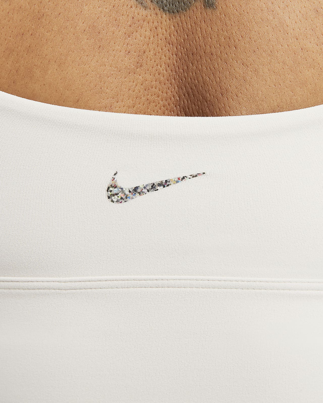 Nike XL Women's Non Padded Sports/Yoga/Pickleball Bra White BV3630