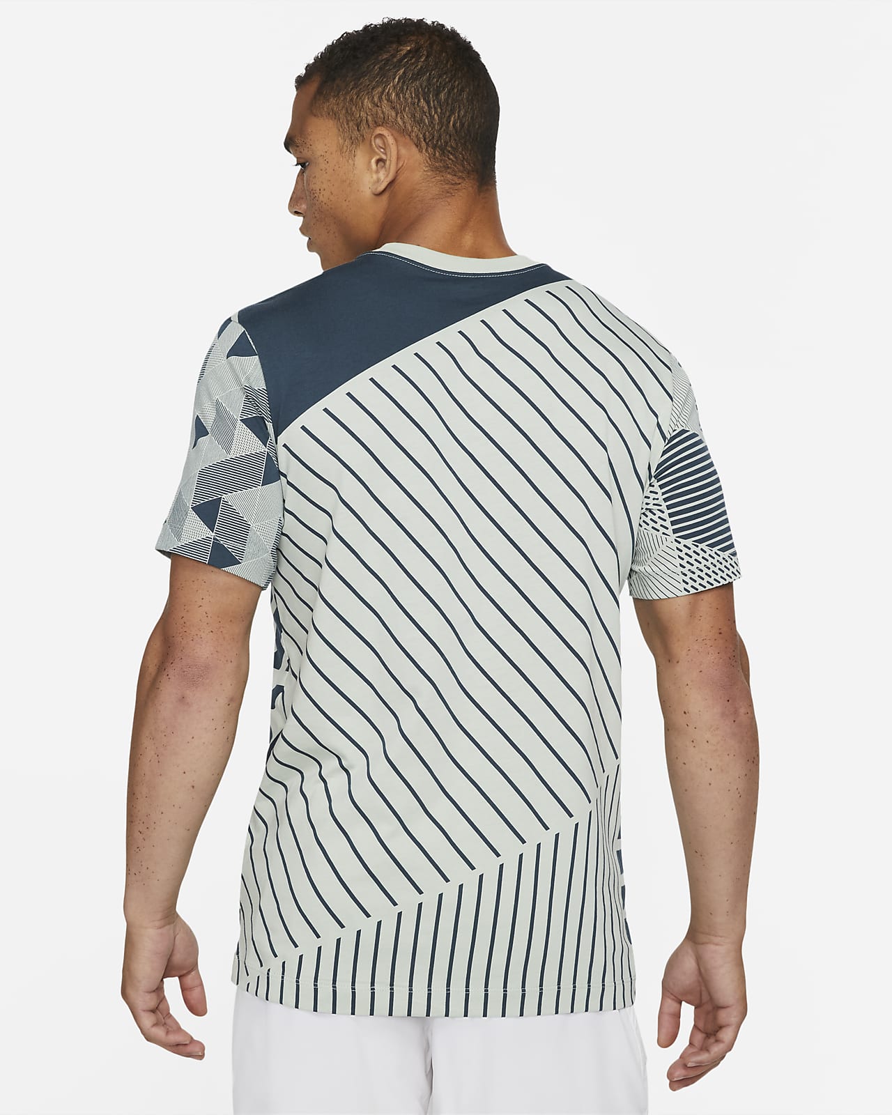 Serena Williams Design Crew Graphic Tennis T-Shirt. Nike AU