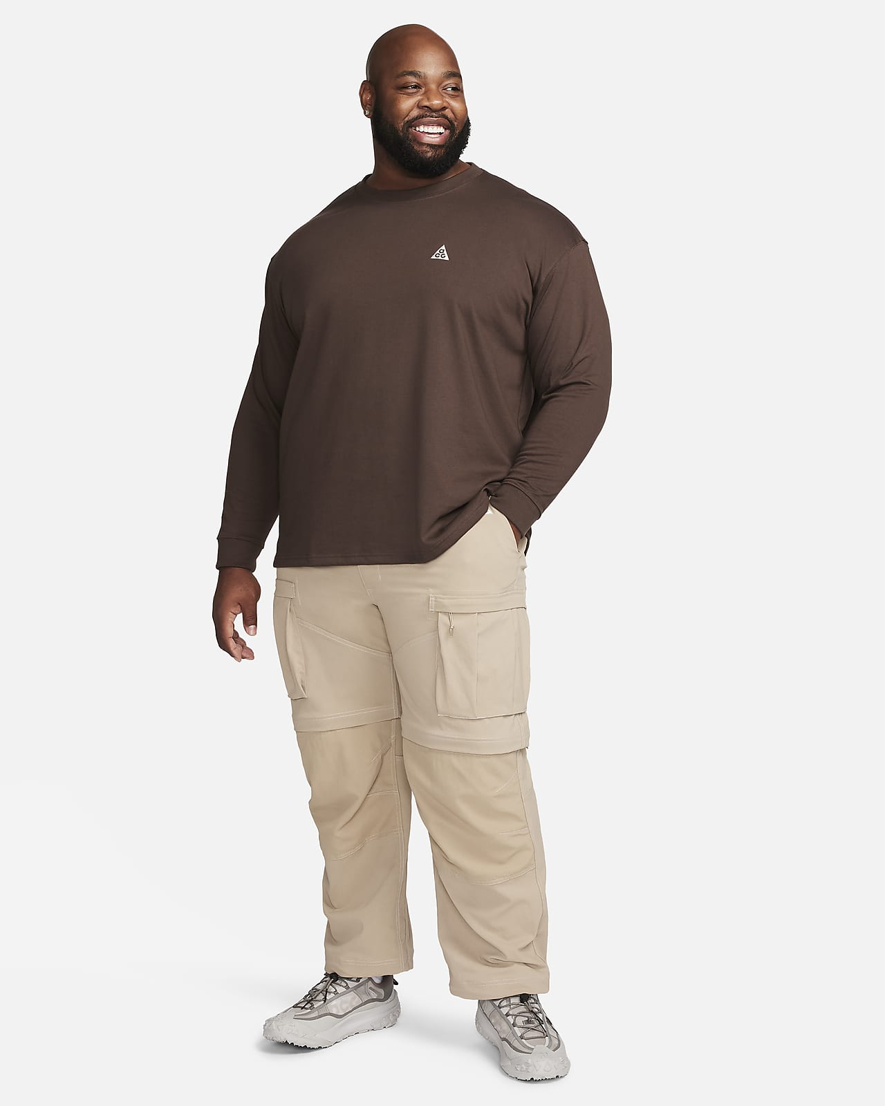 Nike cargo online shirt