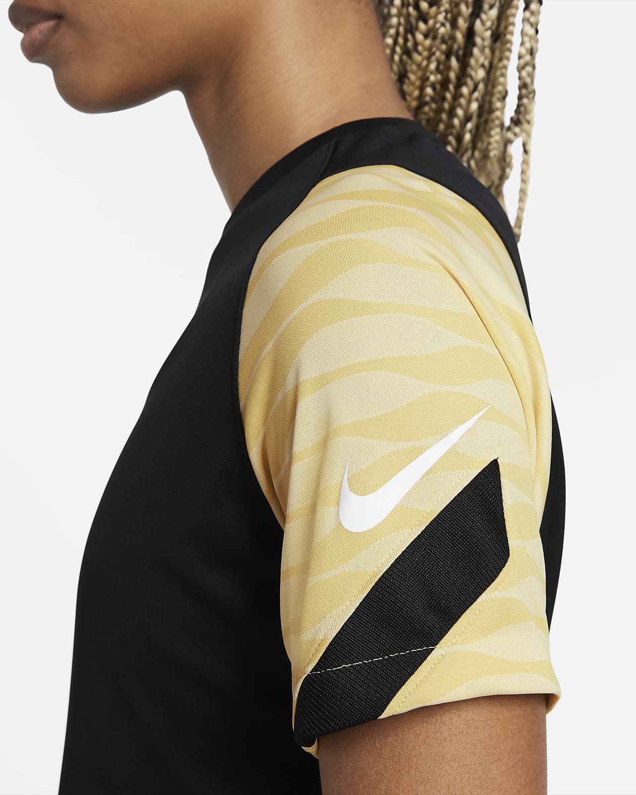 Nike Dri Fit Strike Short Sleeve T-shirt M