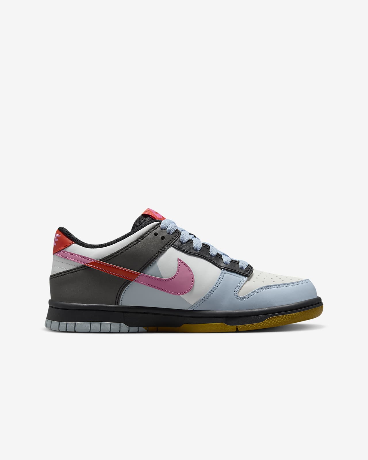 Nike Dunk Low SE