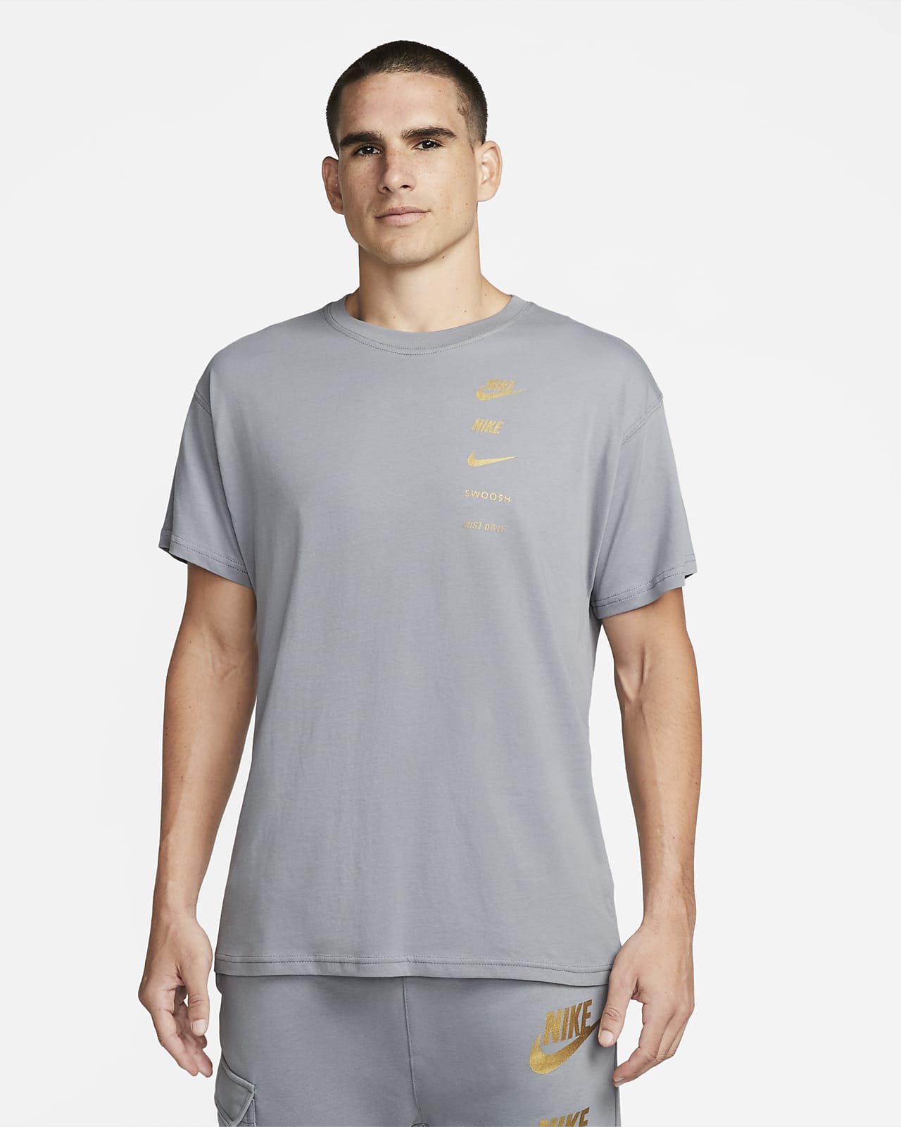 Nike Sportswear Standard Issue Men's T-Shirt. Nike BE