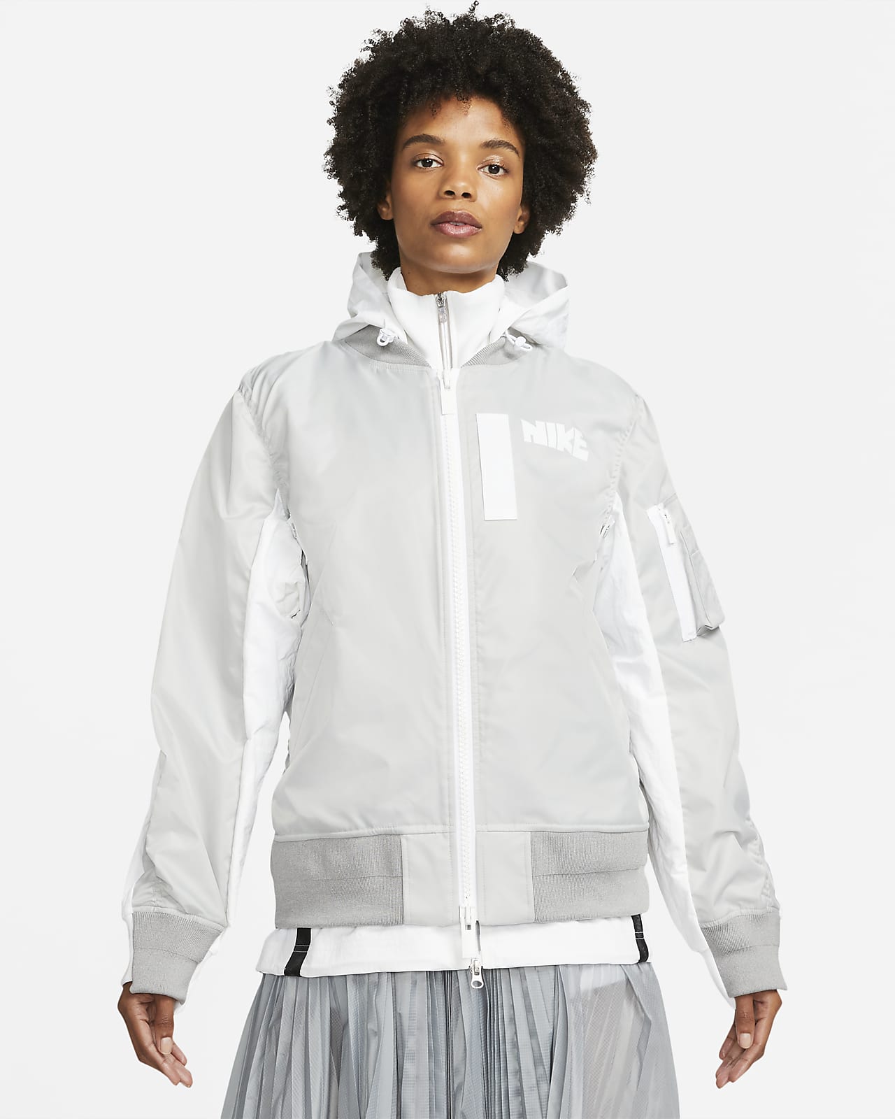 Nike x sacai Damesjack. Nike BE